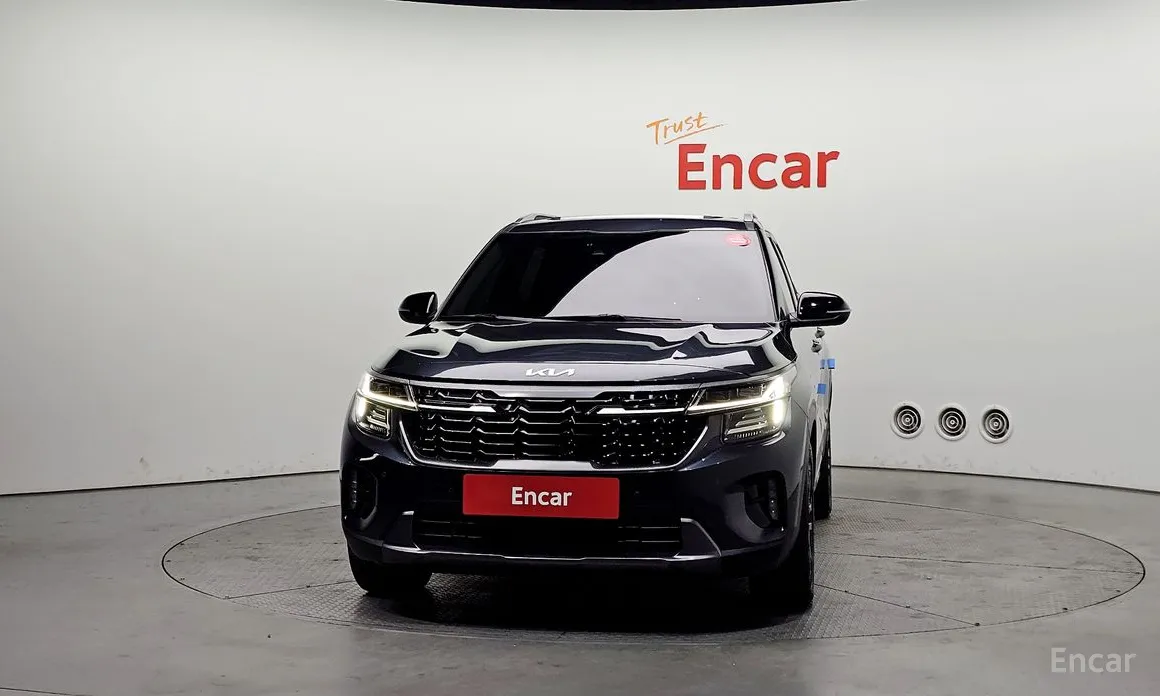 Фото 3 - Kia Seltos