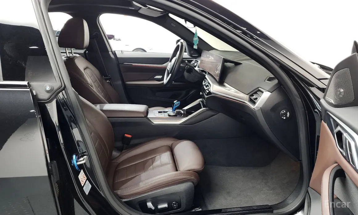 Фото 11 - BMW i4