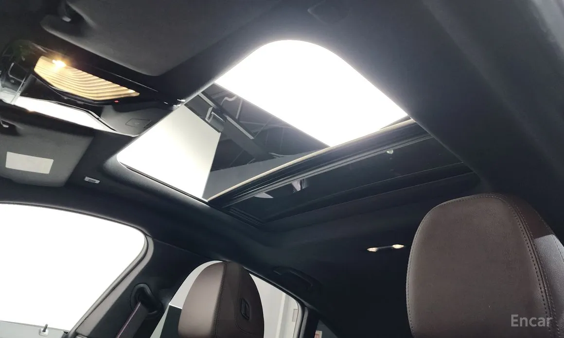 Фото 19 - BMW i4