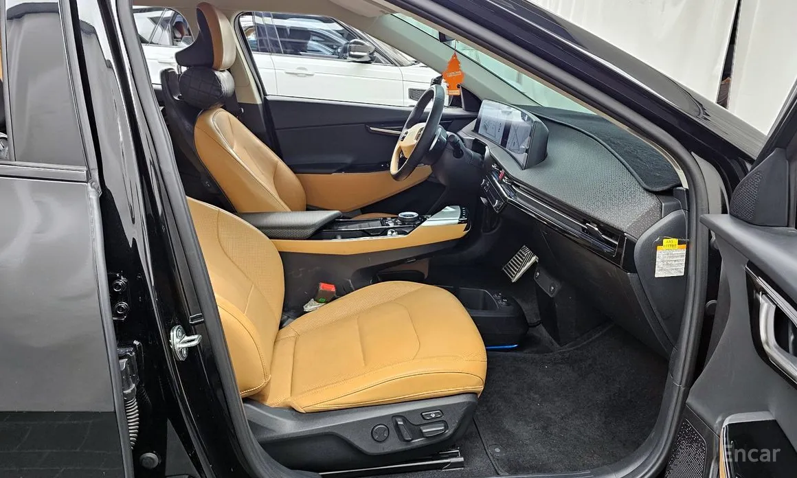 Фото 11 - Kia EV6