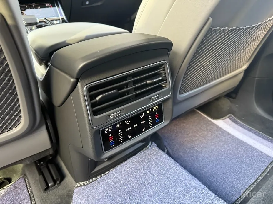 Фото 5 - Audi Q8