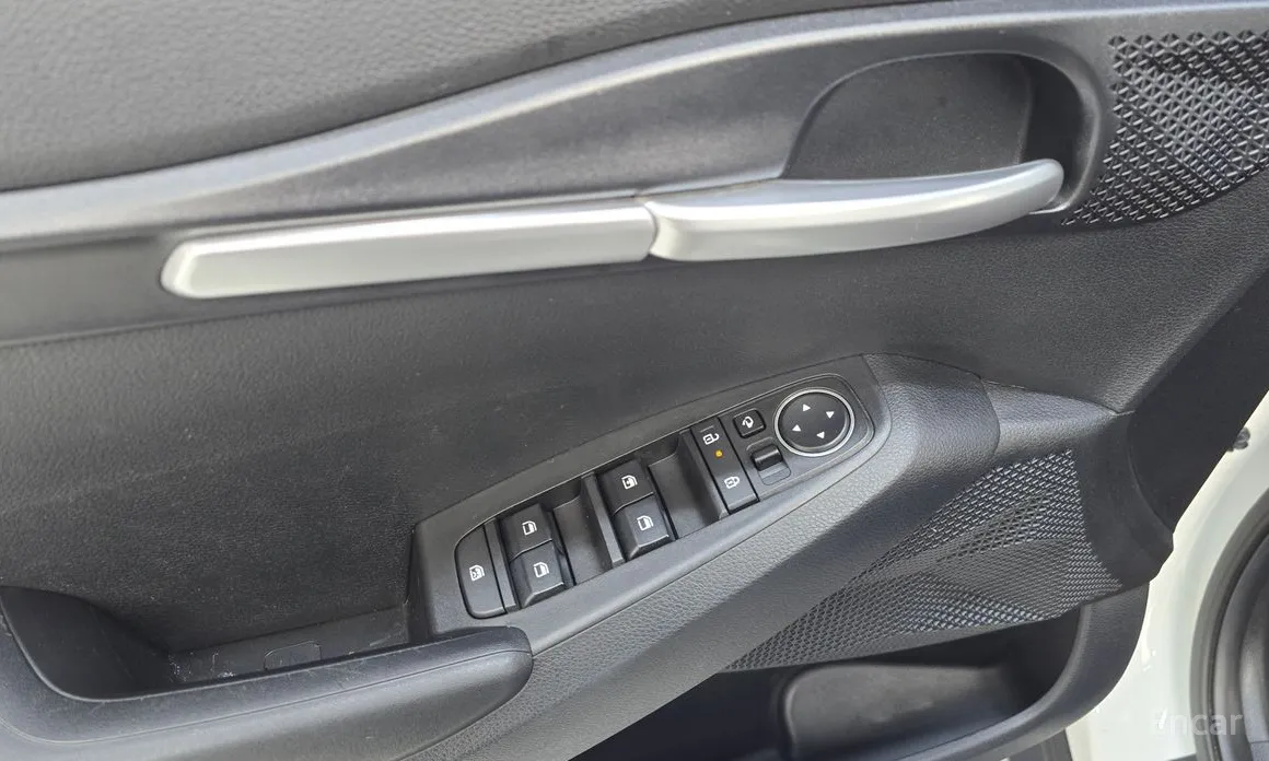 Фото 18 - Kia Seltos