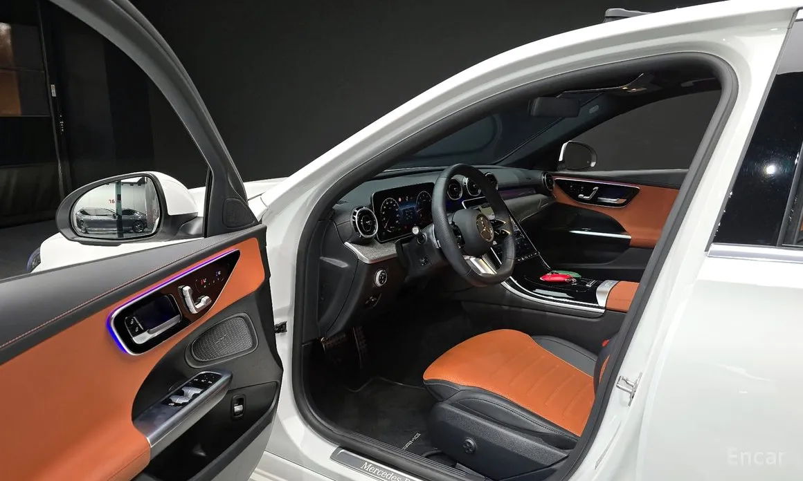 Фото 10 - Mercedes-Benz C-Class