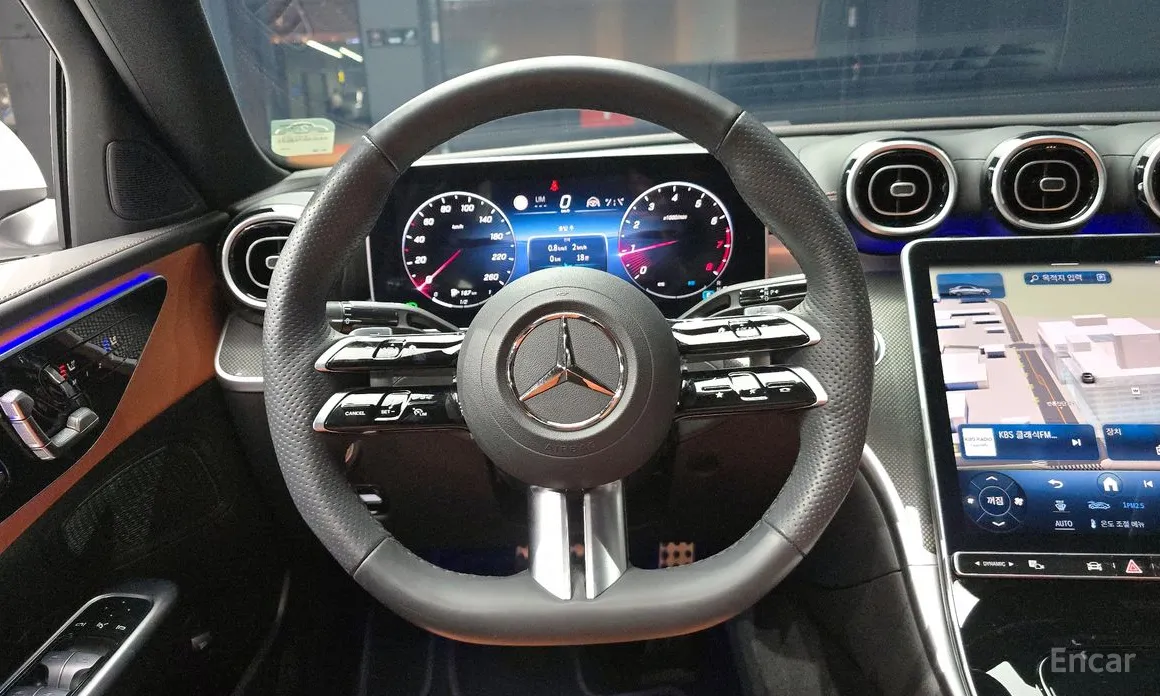 Фото 13 - Mercedes-Benz C-Class