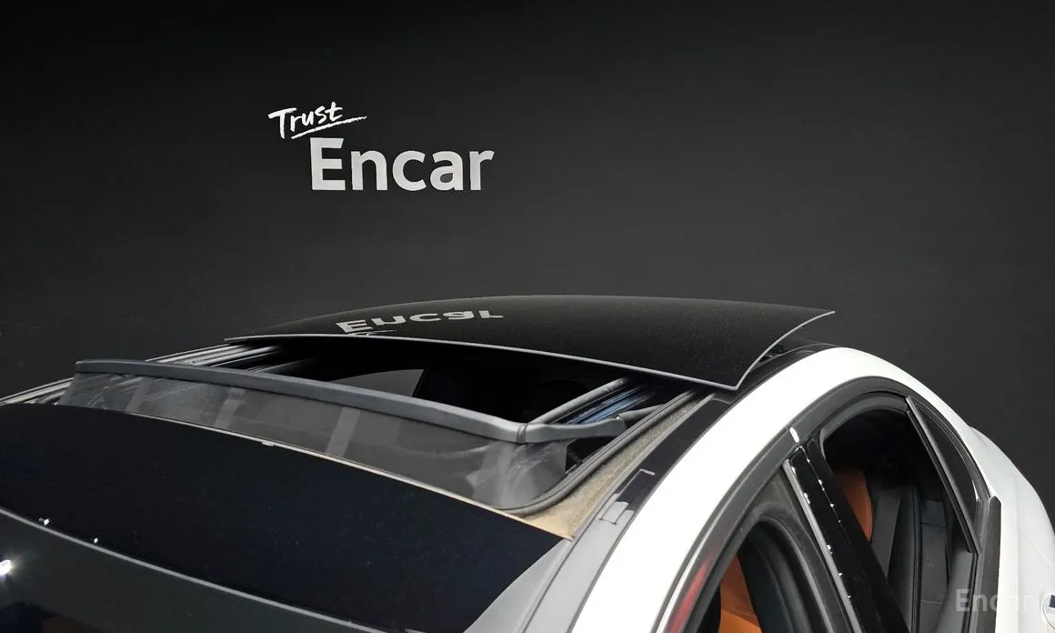 Фото 19 - Mercedes-Benz C-Class