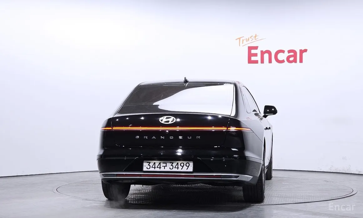 Фото 4 - Hyundai Grandeur