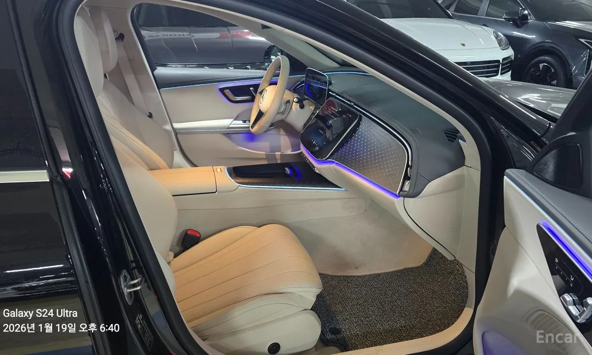 Фото 14 - Mercedes-Benz E-Class