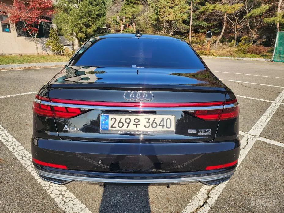 Фото 4 - Audi A8