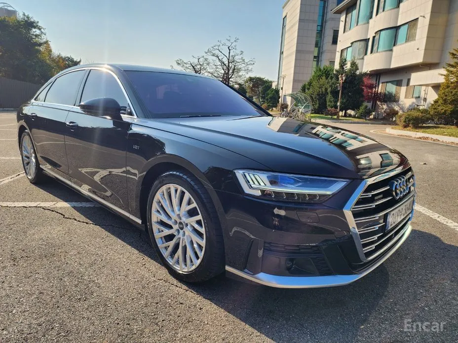 Фото 6 - Audi A8