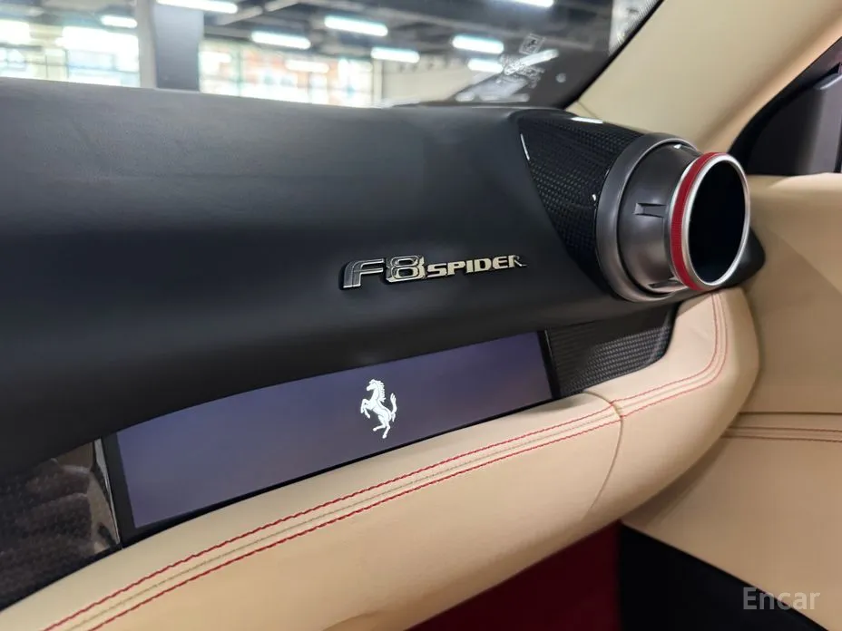 Фото 14 - Ferrari F8