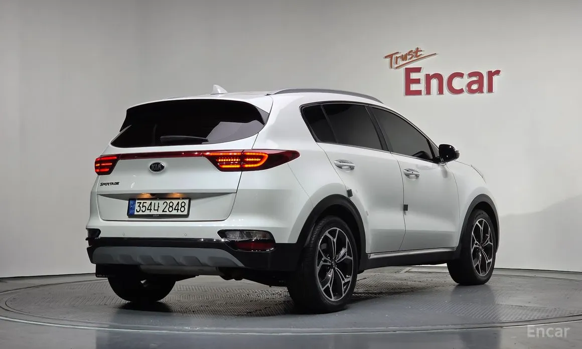 Фото 2 - Kia Sportage