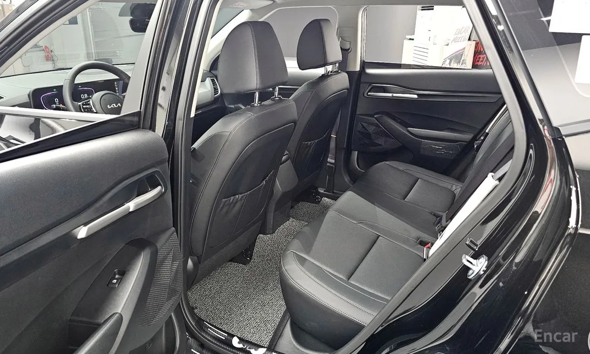 Фото 11 - Kia Seltos