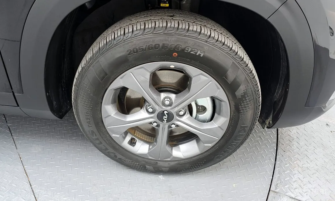 Фото 5 - Kia Seltos