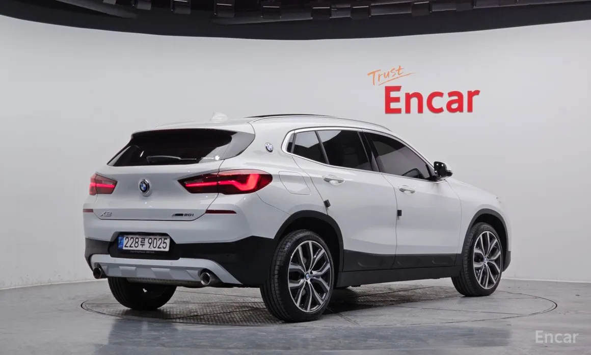 Фото 2 - BMW X2 (F39)