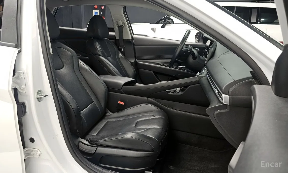 Hyundai Avante 2023 1.6