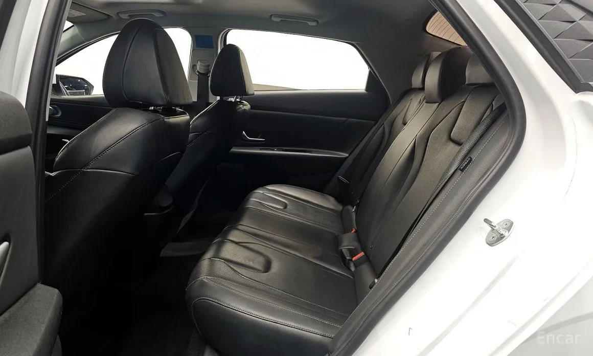 Hyundai Avante 2023 1.6