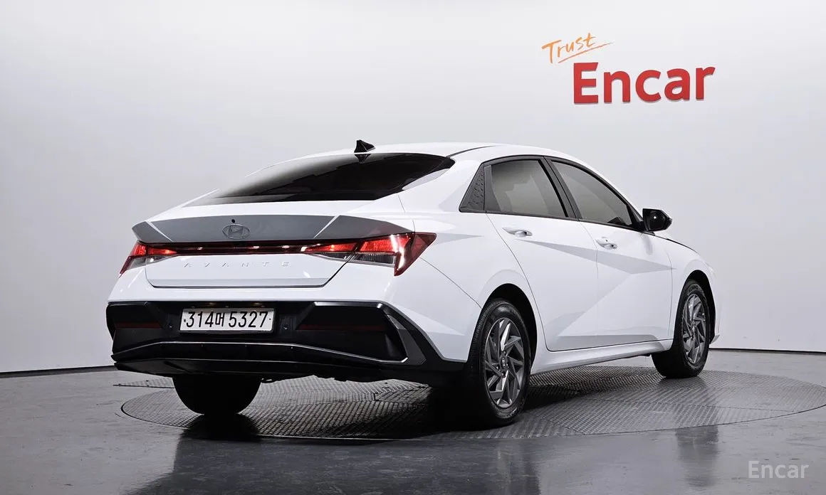 Hyundai Avante 2023 1.6