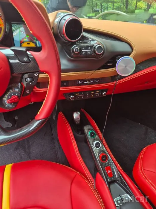 Фото 11 - Ferrari F8