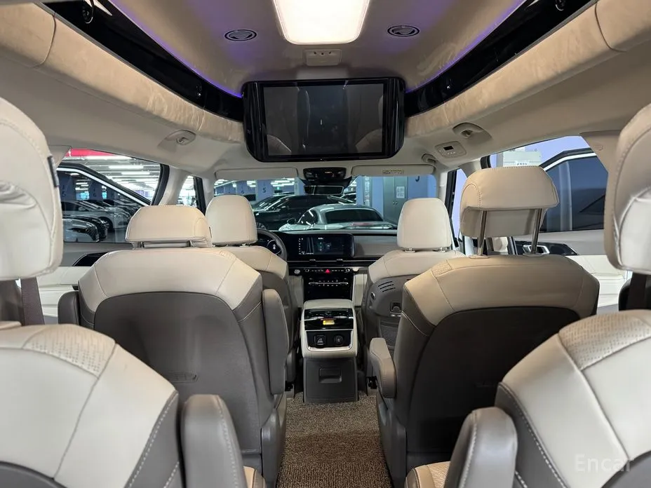 Фото 10 - Kia Carnival