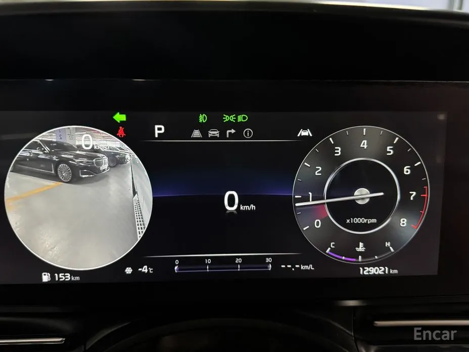 Фото 14 - Kia Carnival