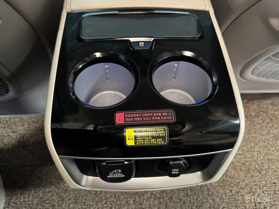 Фото 18 - Kia Carnival