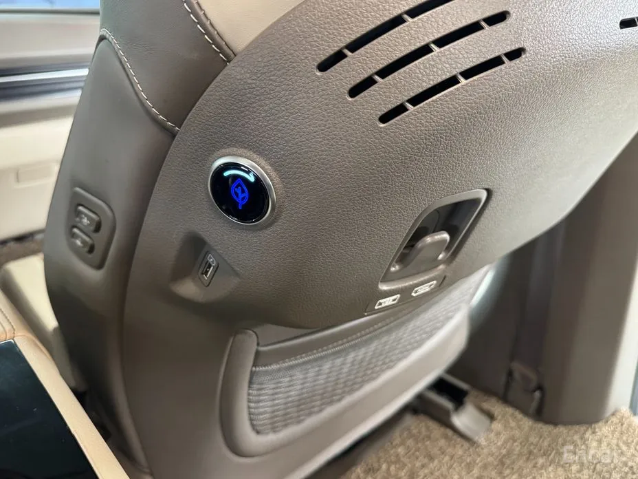 Фото 19 - Kia Carnival