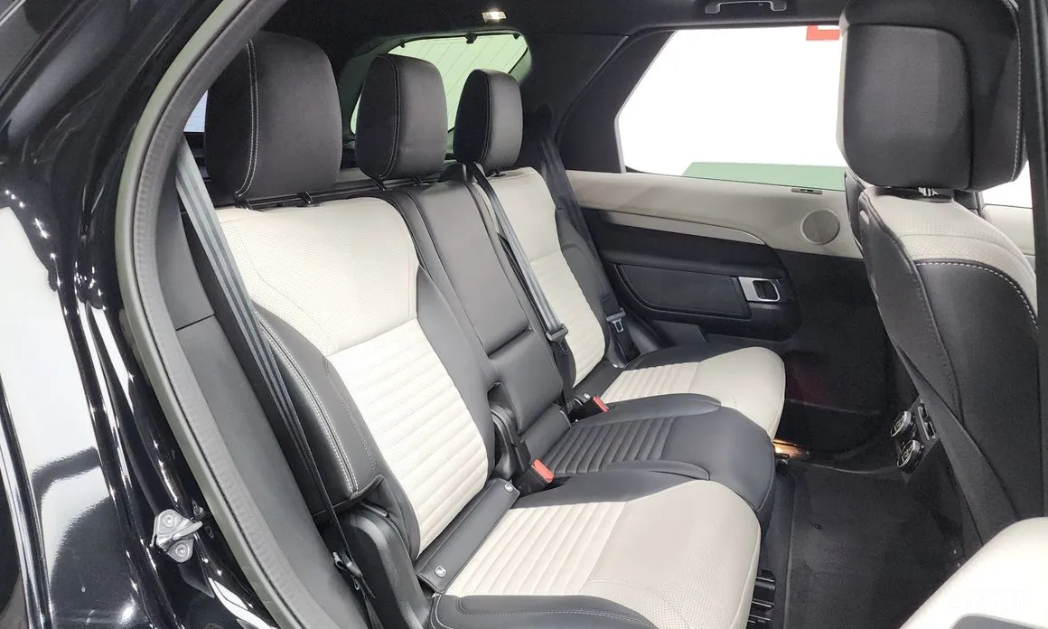 Фото 12 - Land Rover Discovery