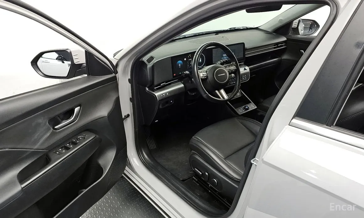 Фото 11 - Hyundai Kona