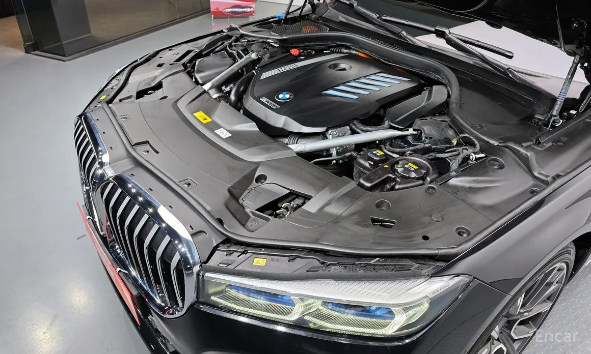 Фото 6 - BMW 7 Series