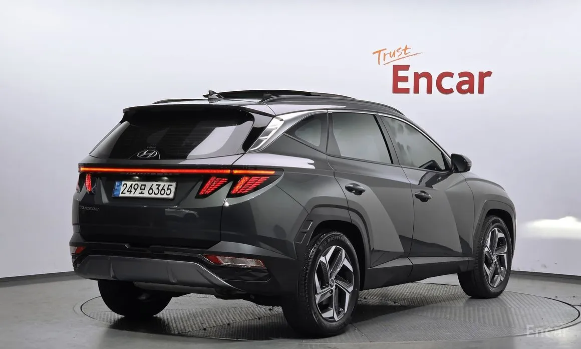 Фото 2 - Hyundai Tucson