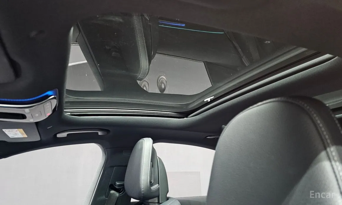 Фото 19 - Mercedes-Benz E-Class