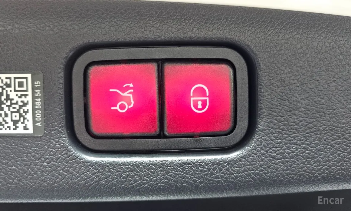 Фото 20 - Mercedes-Benz E-Class