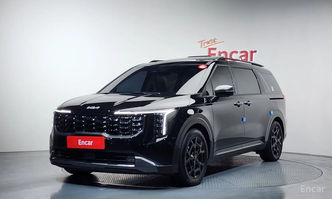 Фото 1 - Kia Carnival