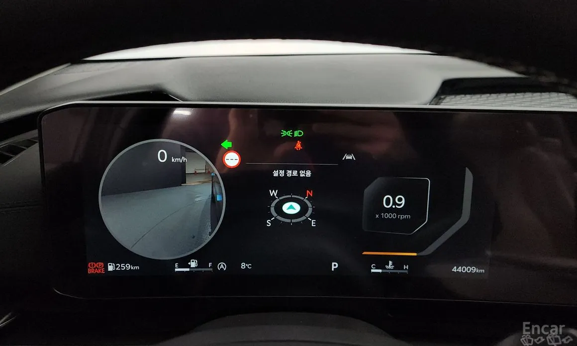 Фото 8 - Kia Carnival