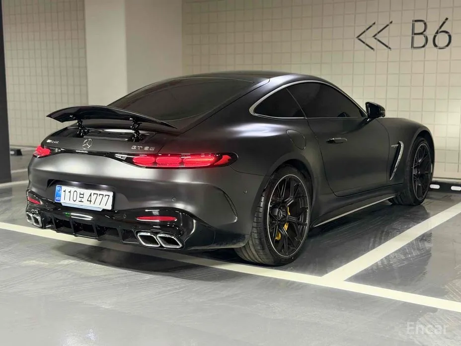 Фото 2 - Mercedes-Benz AMG GT