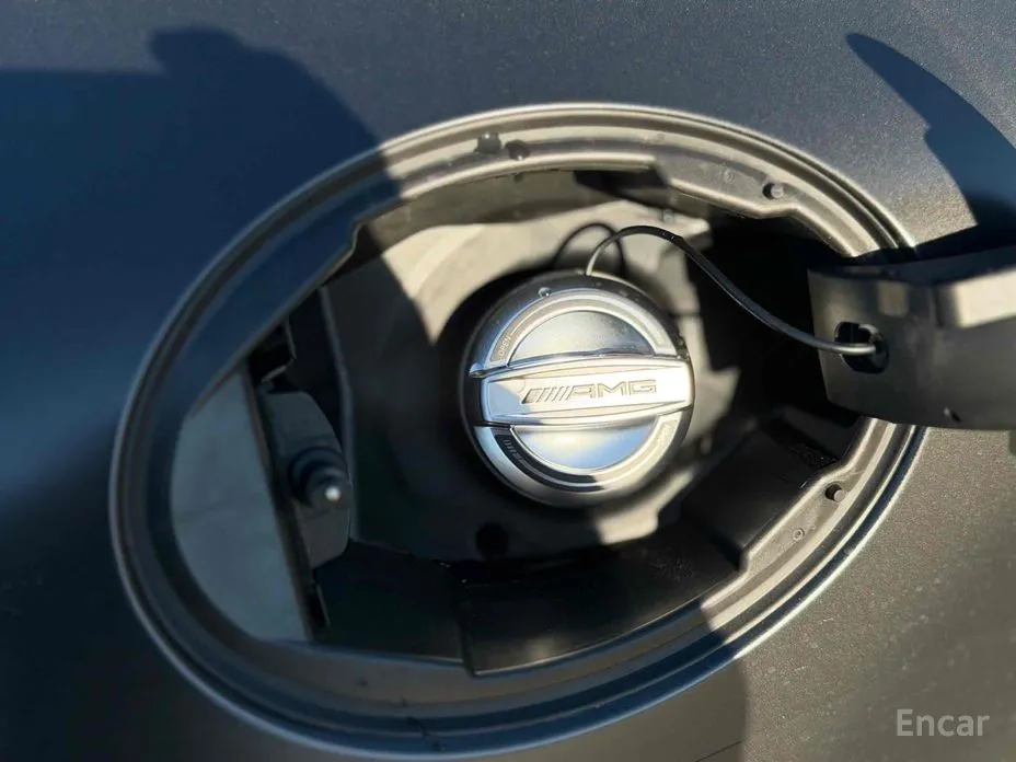 Фото 9 - Mercedes-Benz AMG GT