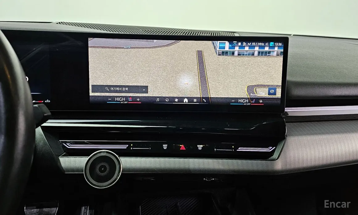 Фото 15 - BMW 5 Series