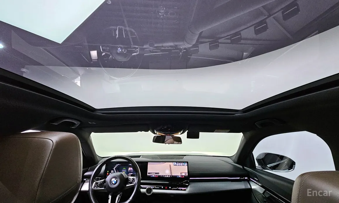 Фото 19 - BMW 5 Series