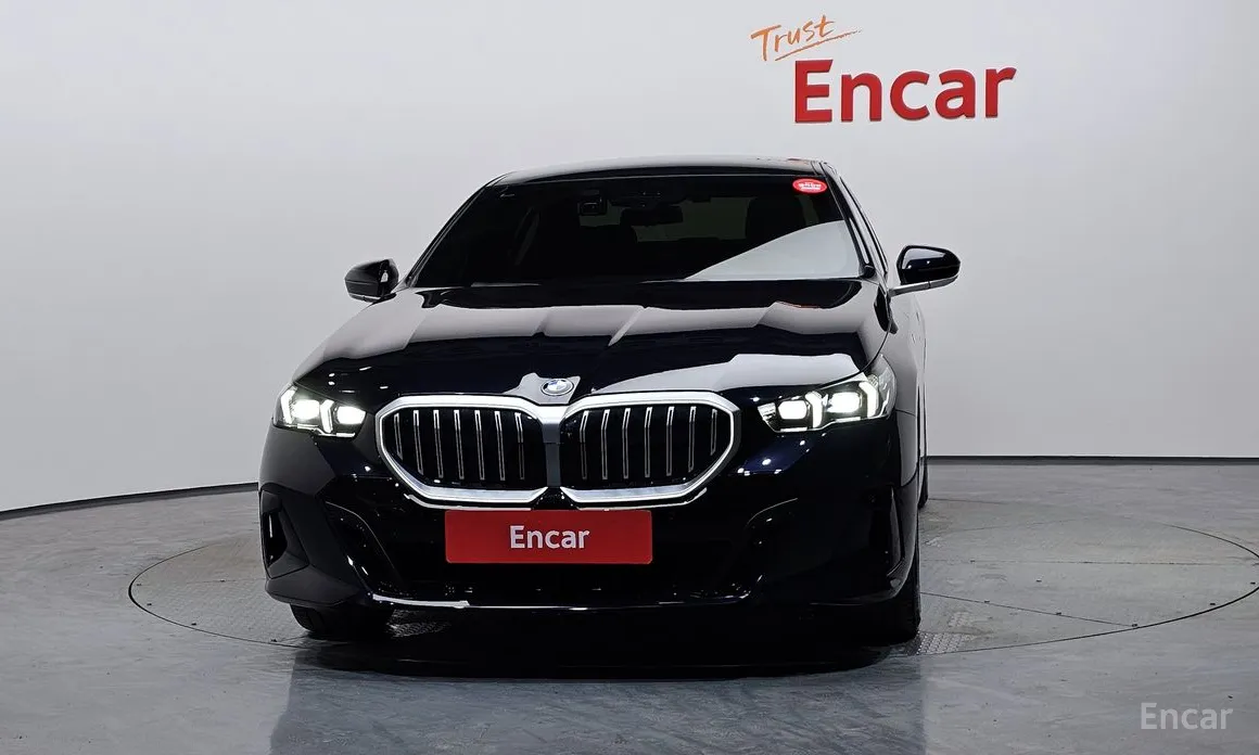 Фото 3 - BMW 5 Series