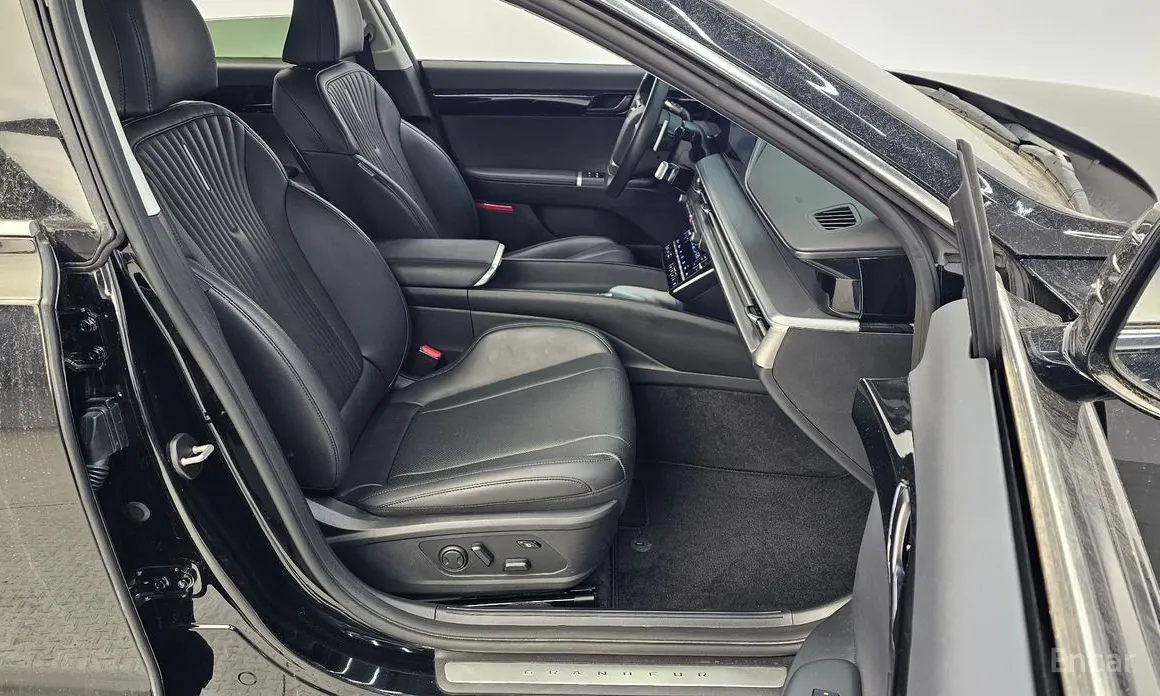 Фото 10 - Hyundai Grandeur