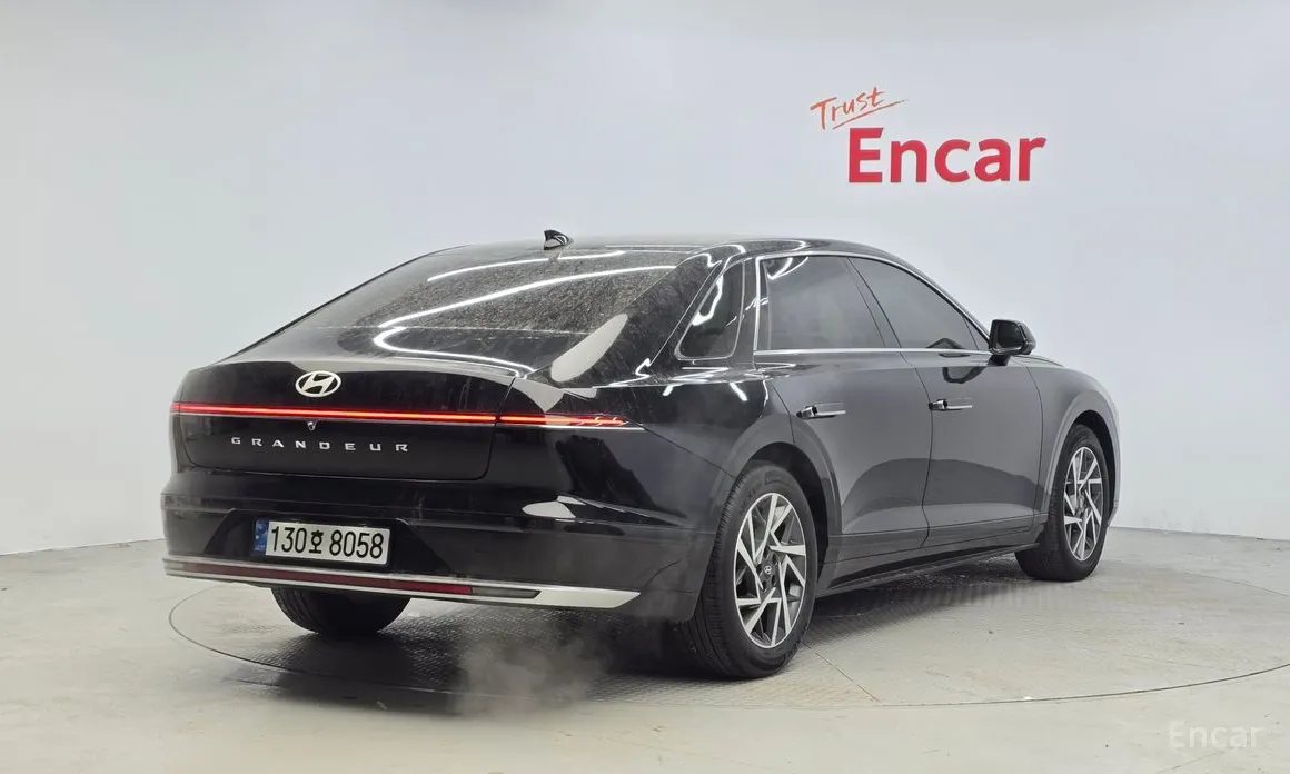 Фото 2 - Hyundai Grandeur