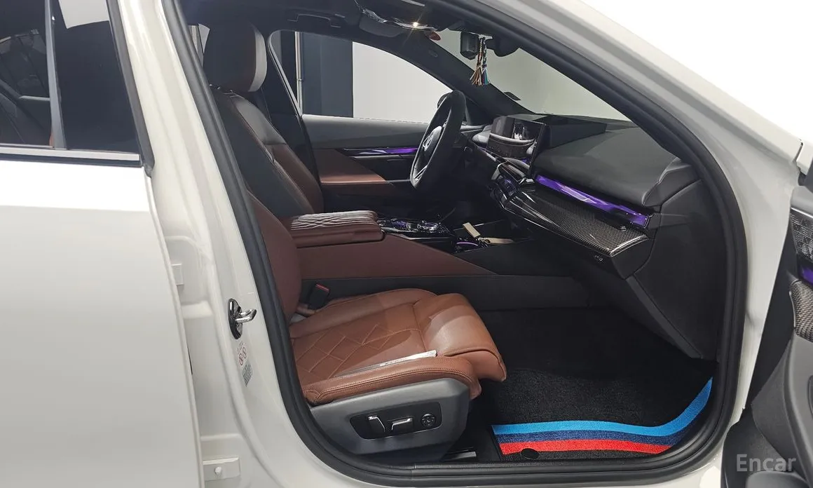 Фото 11 - BMW i5