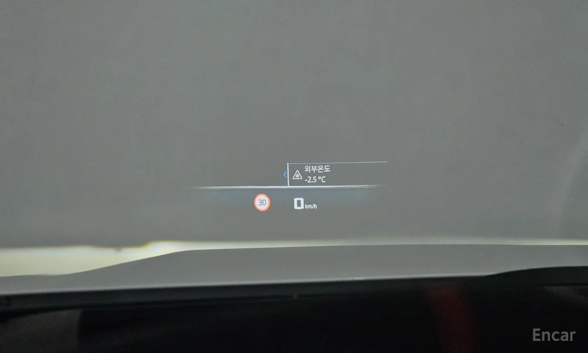 Фото 17 - BMW i5