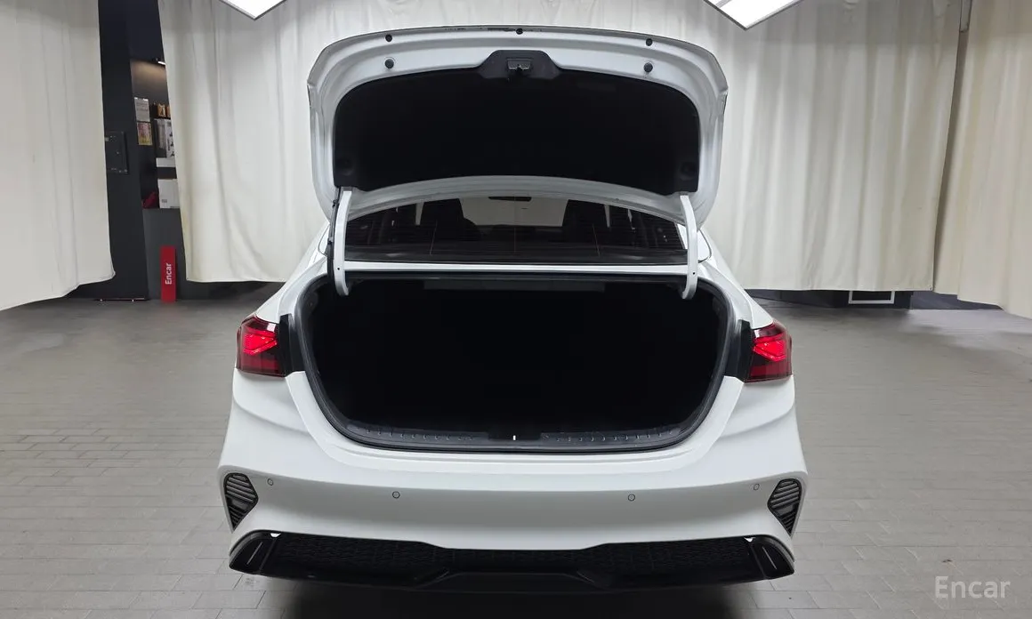 Фото 20 - Kia K3