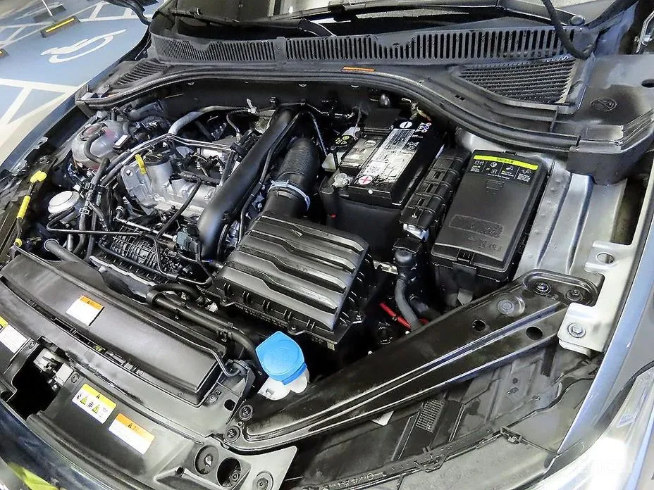 Фото 19 - Volkswagen Jetta