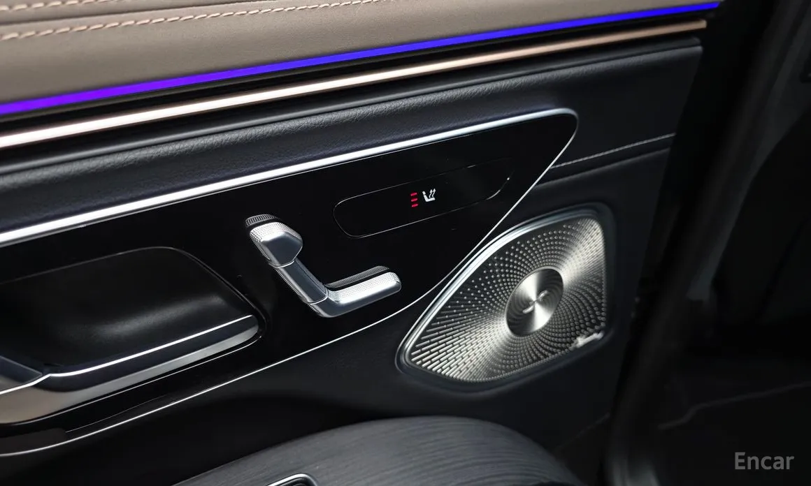 Фото 18 - Mercedes-Benz EQS