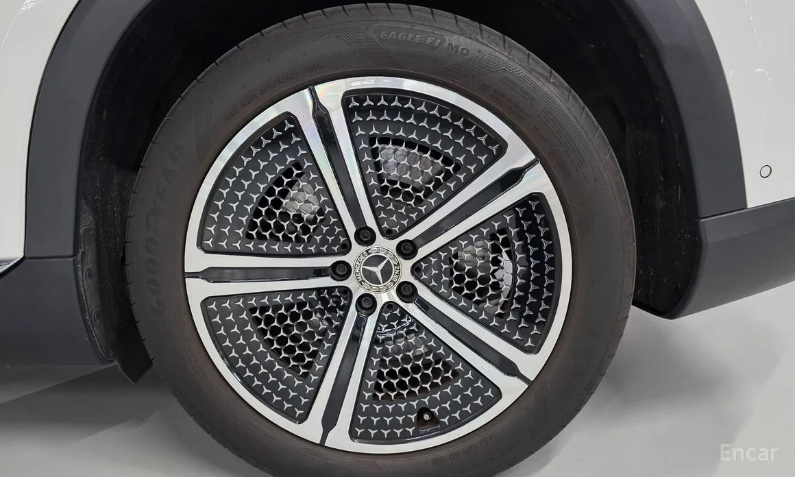 Фото 3 - Mercedes-Benz EQS