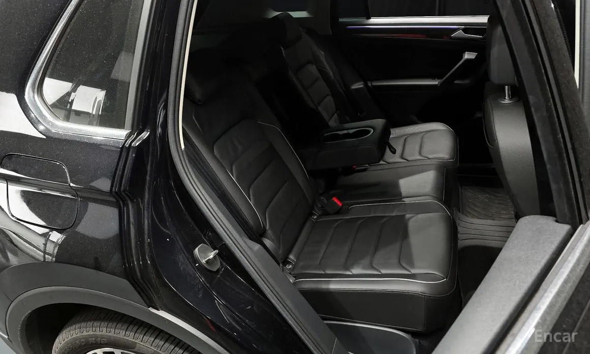 Фото 12 - Volkswagen Tiguan