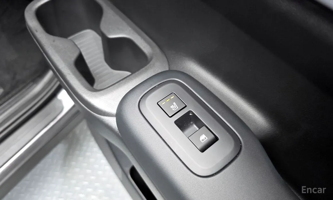 Фото 19 - Hyundai Santa Fe