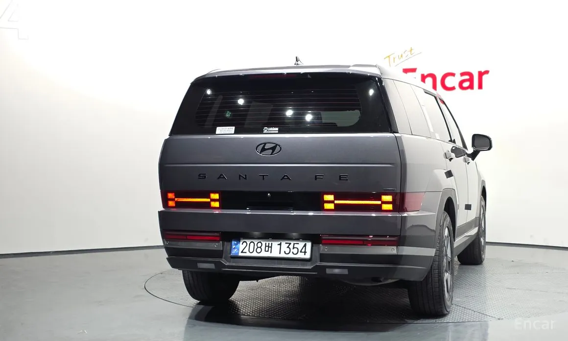 Фото 4 - Hyundai Santa Fe